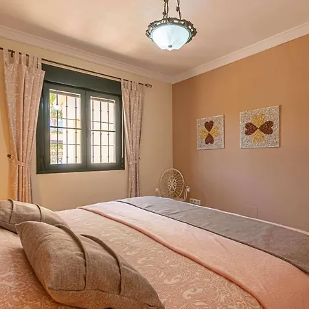 Bed & Breakfast Villakarmyr *