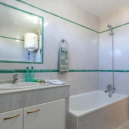 Bed & Breakfast Villakarmyr *